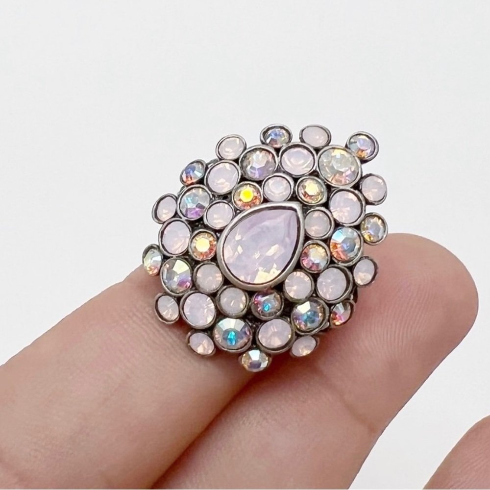 V&A Victoria & Albert Museum Signed Pink AB Crystals Teardrop Ring Size 6 - Picture 4 of 9